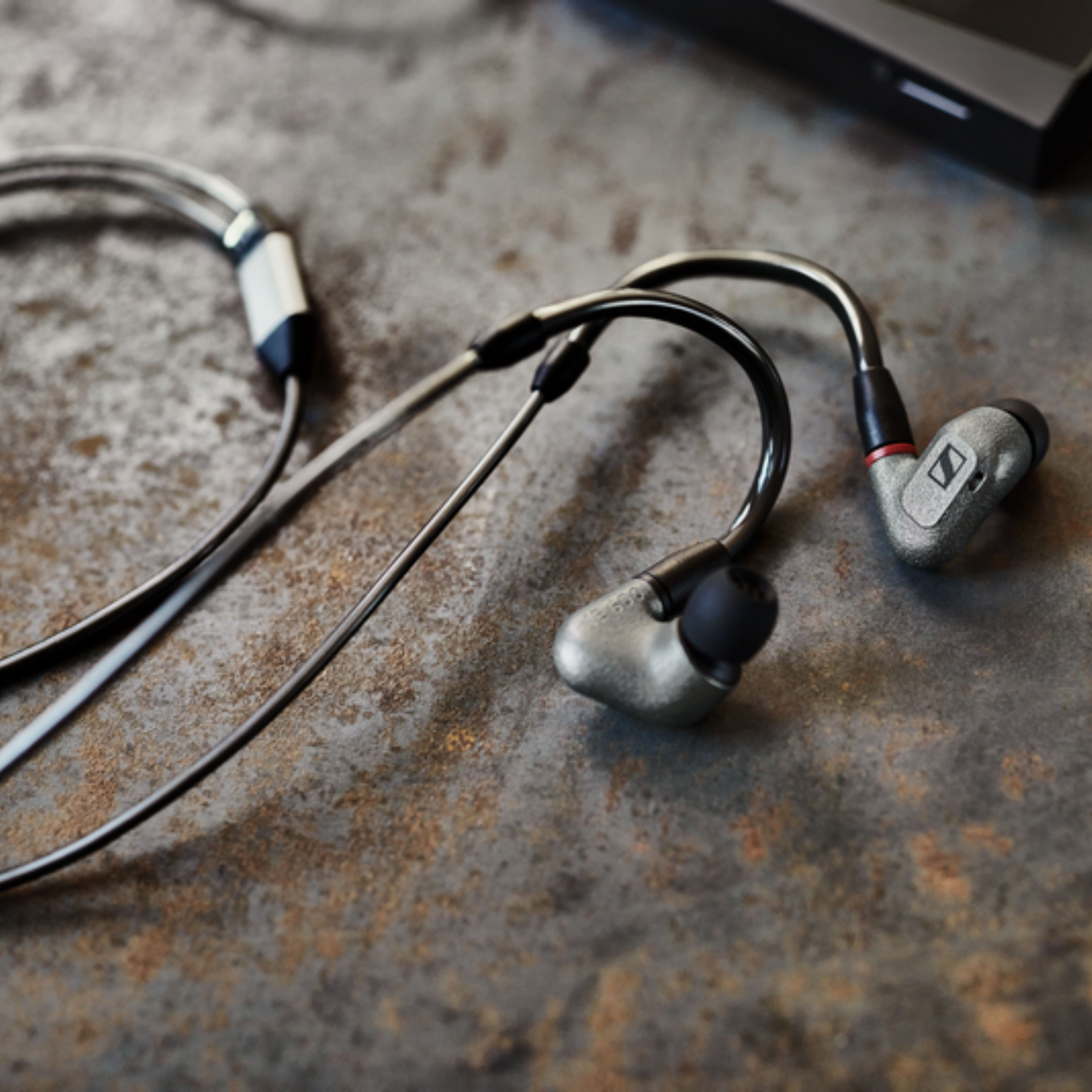 SENNHEISER IE600