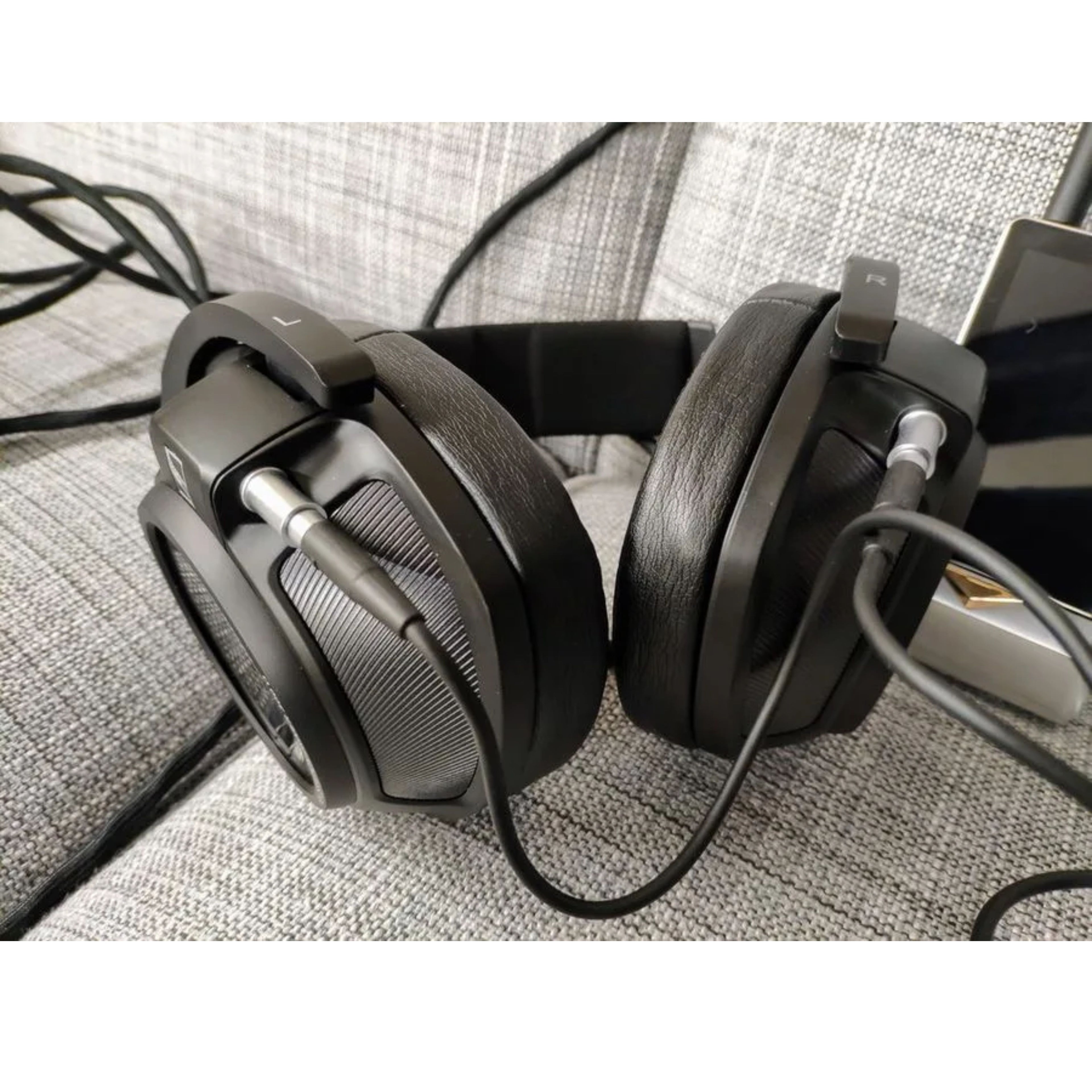 SENNHEISER HD820