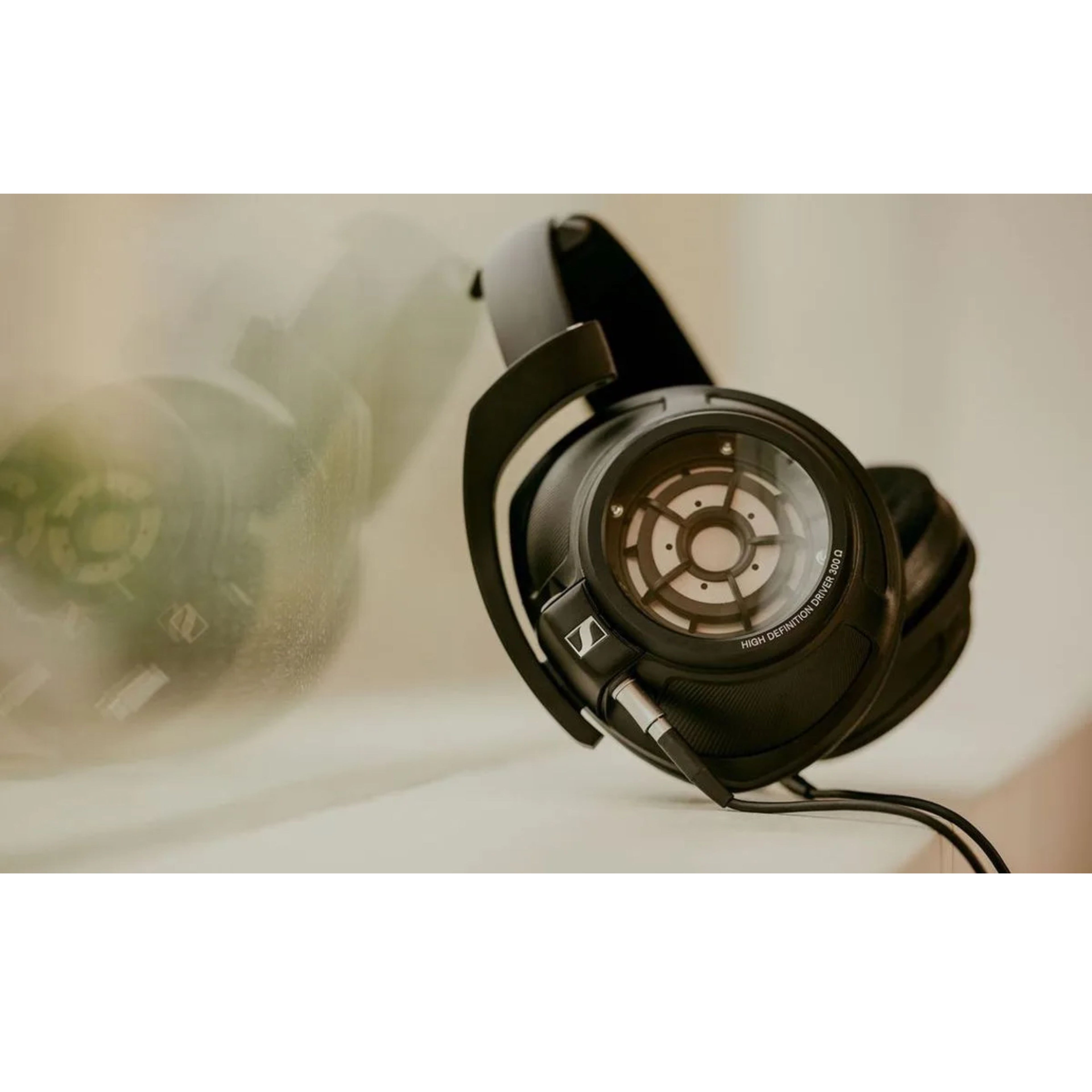 SENNHEISER HD820