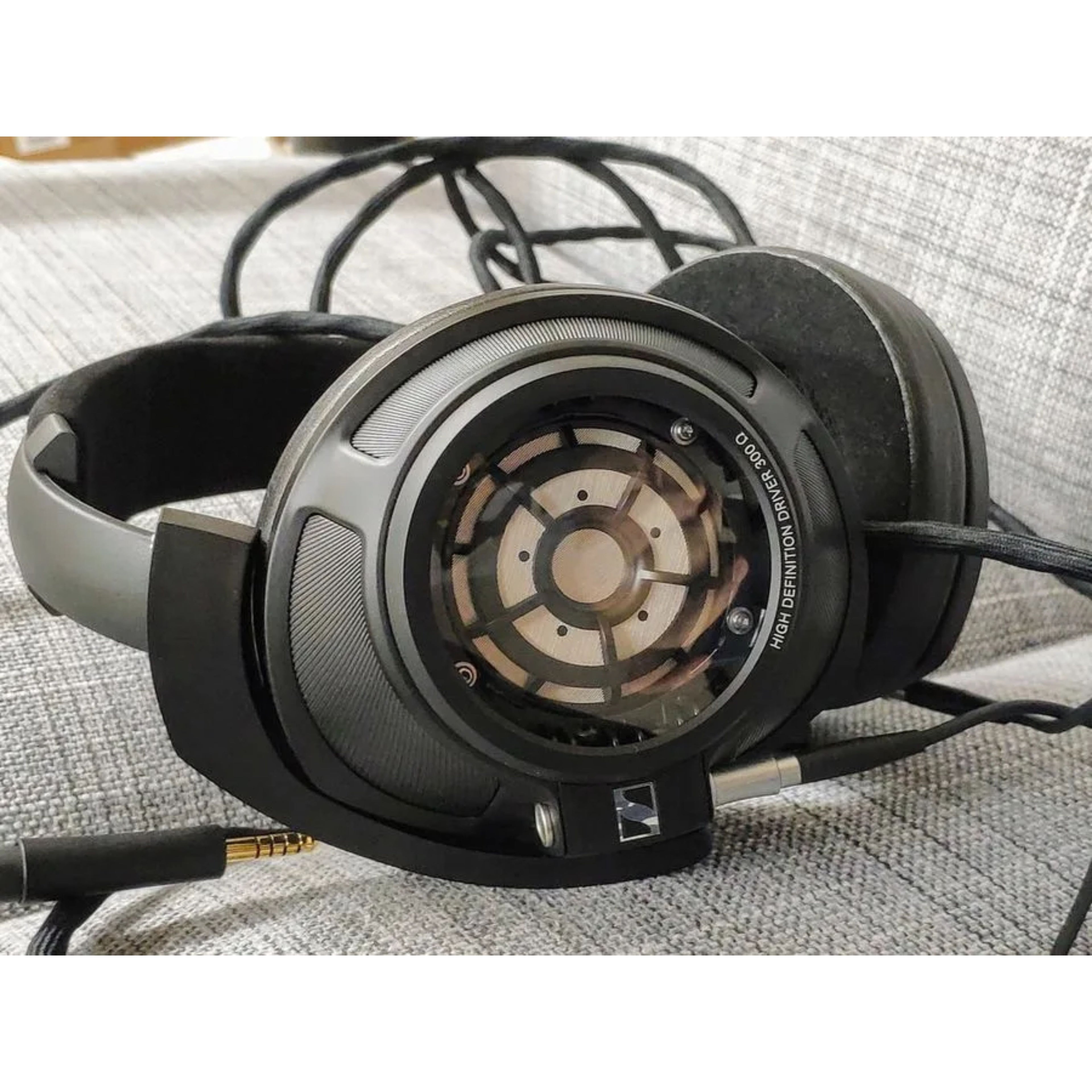 SENNHEISER HD820